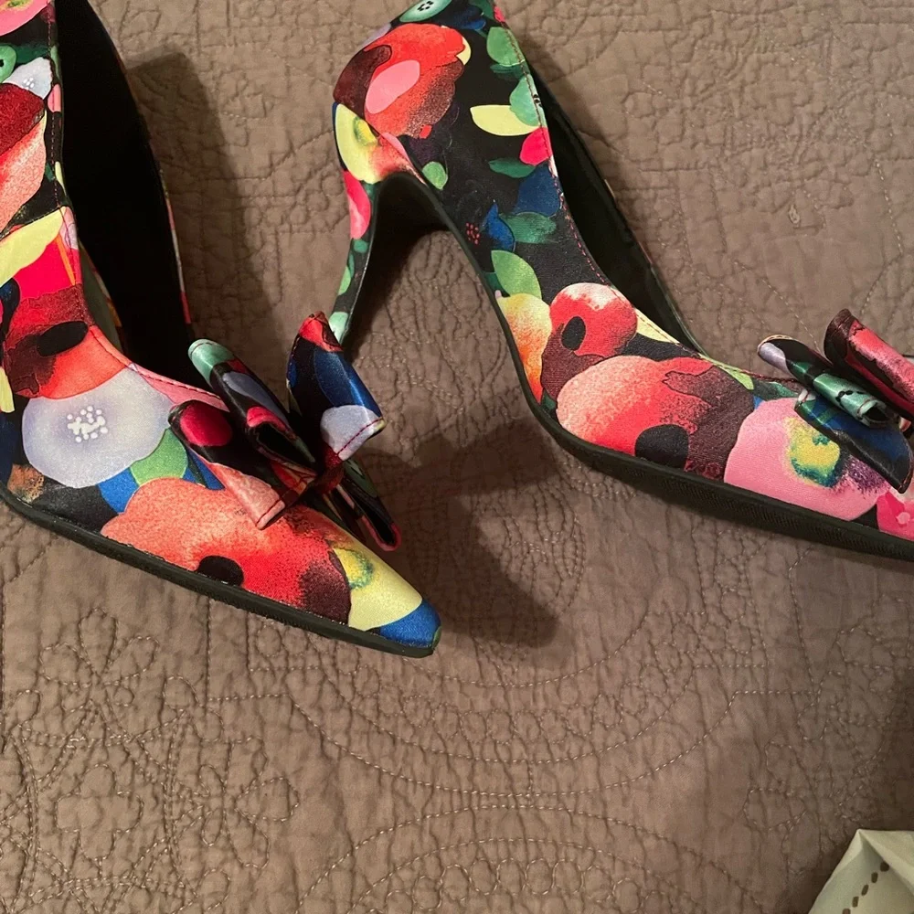 Multi Color Heels 👠 - Picture 4 of 8